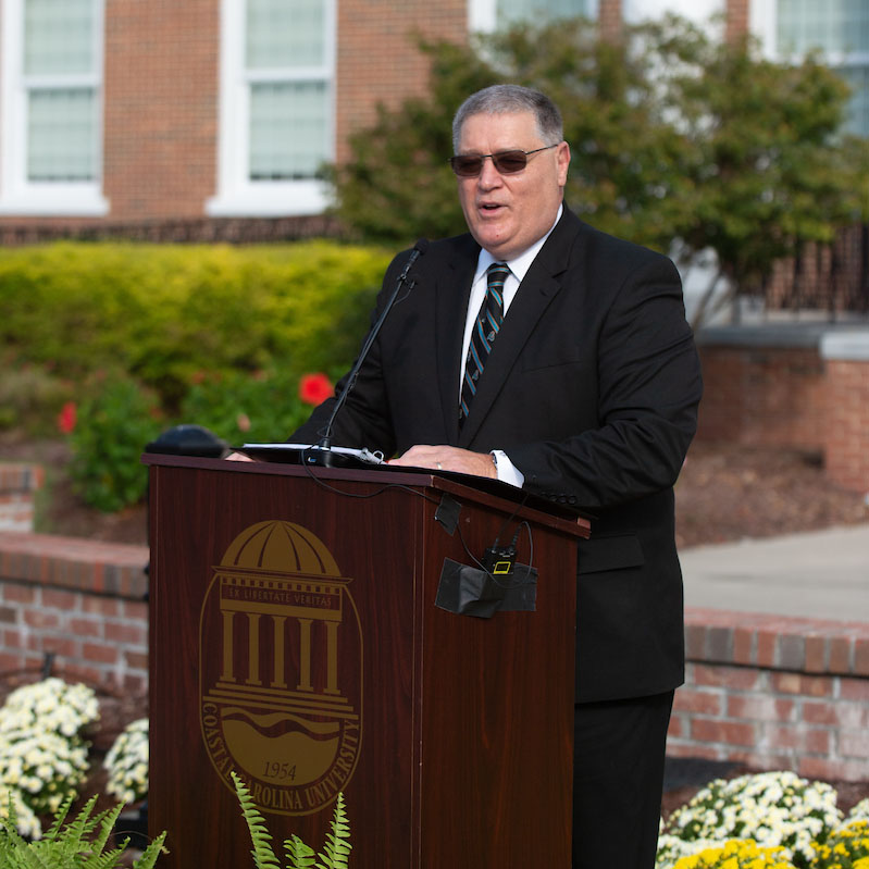 President DeCenzo addresses the crowd prior to the signing.